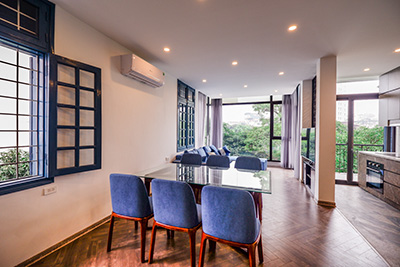 Modern 2 bedroom apartment with large balcony on Xuan Dieu