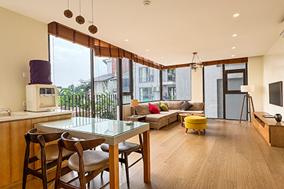 Modern 2-bedroom apartment in the heart of Tay Ho for rent