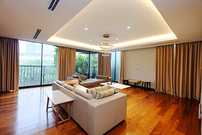 Modern 3 bedroom Apartment for Rent in Hoan Kiem, Car access