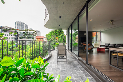 Modern 3 bedroom  Apartment with big balcony on To Ngoc Van