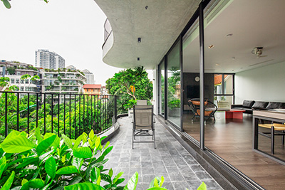 Modern 3 bedroom Apartment with large balcony on To Ngoc Van 