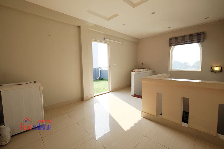 Modern 4 bedroom house with front yard to rent in Tay Ho 20