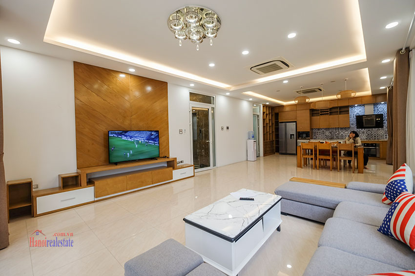 Modern 4 bedroom house with indoor swimming pool in Tay Ho 8