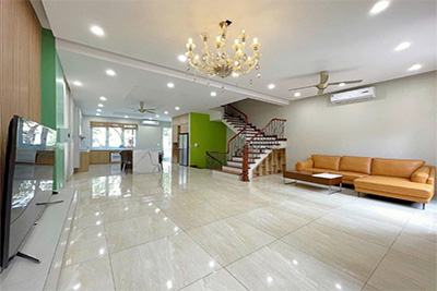 Cho Thuê Biệt Thự Song Lập 4 Phòng Ngủ tại Vinhomes Riverside, Tiểu Khu Hoa Sữa