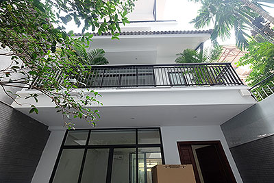 Modern house with front yard in the heart of Tay Ho