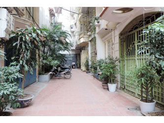 Modern, airy apartment for rent in Trieu Viet Vuong street, Hai Ba Trung, Hanoi