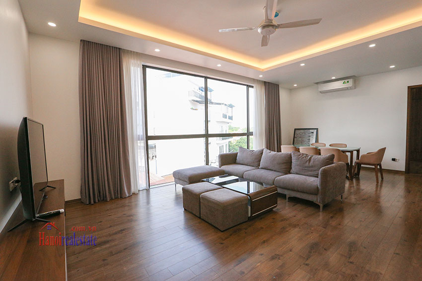 Modern and cozy 03BRs apartment at Dang Thai Mai 5
