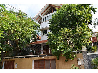 Modern freestanding 4 BR villa with swimming pool, Yard, in Tay Ho