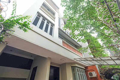 Modern House with Private Garage for Rent in Tay Ho, Hanoi