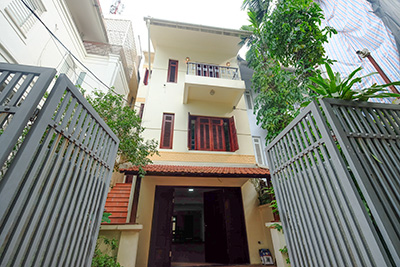 Recently Renovated 3-Bedroom House for Rent in a Quiet Dang Thai Mai Alley