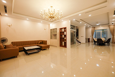Newly renovated 4-bedroom house in T block with elevator