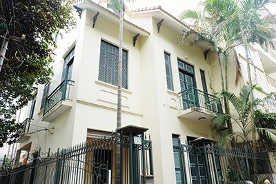 Cho thuê căn nhà hiện đại tại Xuân Diệu, Tây Hồ Hà Nội
