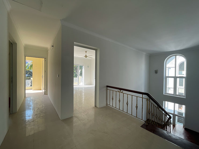 Peaceful 5-bedroom house with nice view in T block Ciputra with garden 24