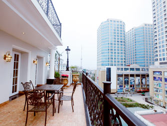 Penthouse 1 phòng ngủ sang trọng, sân thượng lớn cho thuê tại trung tâm quận Hai Bà Trưng Hà Nội