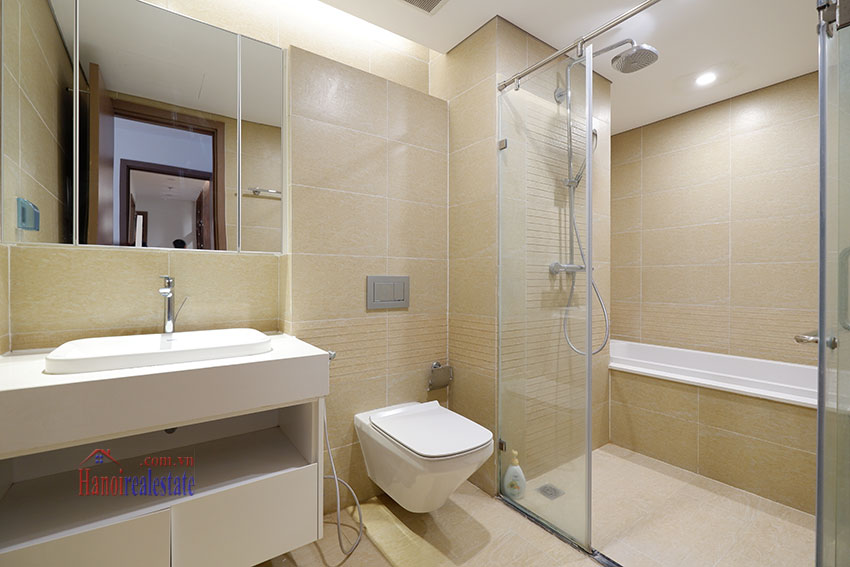 Perfect 03 bedroom apartment for  family in M2 Tower Vinhomes Metropolis 12