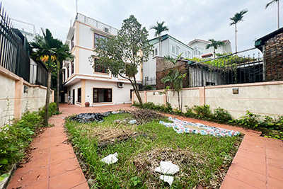 Quality house with large garden and lake view terrace in Tay Ho