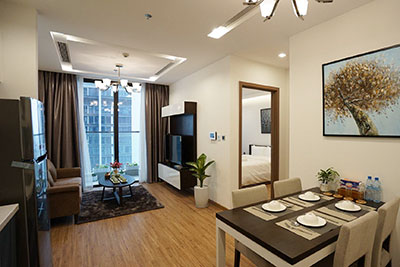Reasonable price 01BR apartment on high floor Vinhomes Metropolis