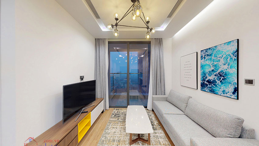 Rental 2 bedroom apartment in Vinhomes Metropolis, modern furnishing 2
