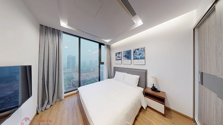 Rental 2 Bedroom Apartment with breathtaking view in Vinhomes Metropolis Hanoi 6