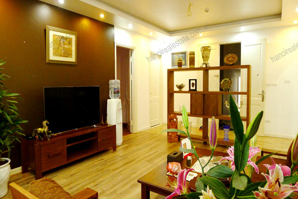 Cho thuê căn hộ 3 phòng ngủ, nội thất hiện đại tại Ba Đình , Hà Nội