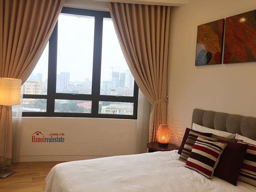 Renting 3 br apartment in Indochina Plaza, fully furnished 11