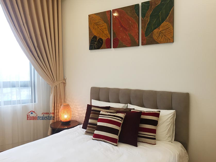 Renting 3 br apartment in Indochina Plaza, fully furnished 8
