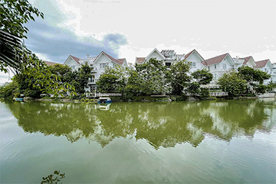 Semi-Detached Villa for Rent in Vinhomes Riverside | 200m², 4BR, River View