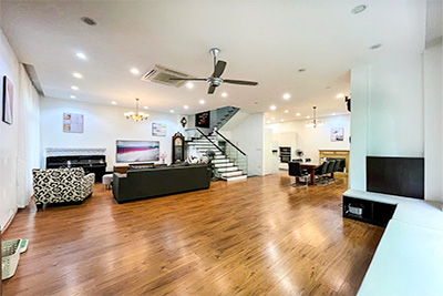 Semi-Detached Villa for Rent in Vinhomes Riverside | Hoa Phuong, 168m²