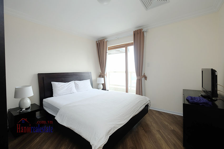 Skyline Tower lake view 2 bedroom apartment in Truc Bach, Ba Dinh 10
