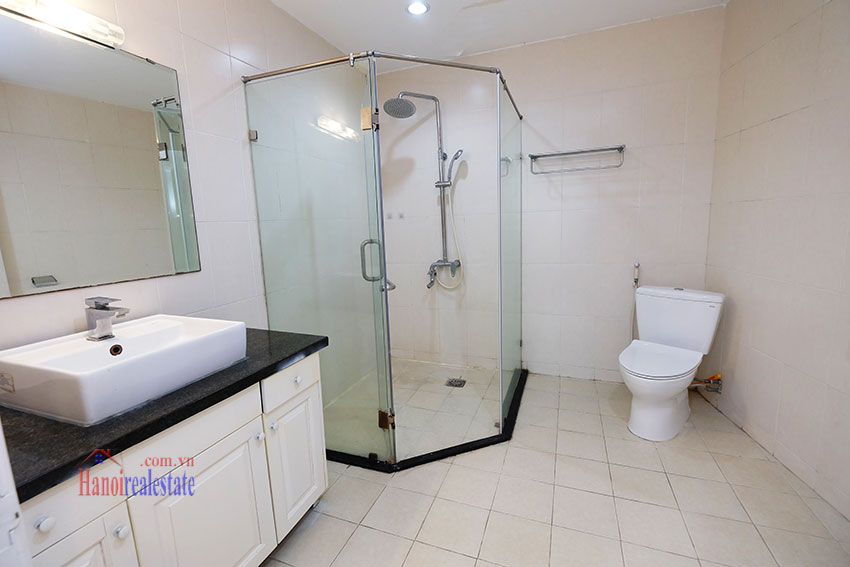 Spacious 3 bedroom Apartment with lake view on Tran Vu Street 12