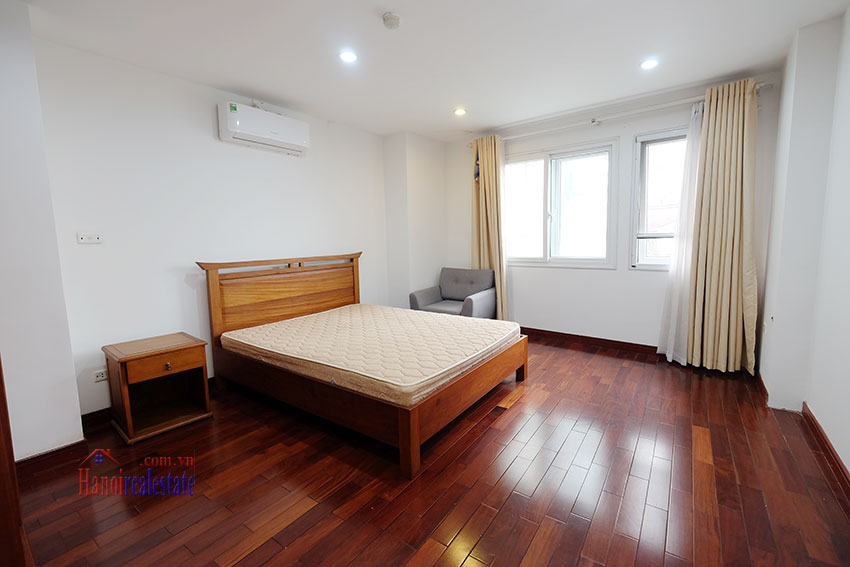 Spacious 3 bedroom Apartment with lake view on Tran Vu Street 13
