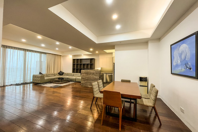 Spacious 4 Bed Apartment For Rent in the Indochina Plaza, Xuan Thuy Street, Hanoi
