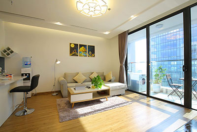 Spacious, nice 02 bedroom apartment in M1 Tower Vinhomes Metropolis