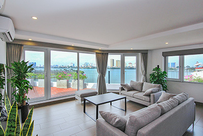 Stunning 2 bedrooms apartment for rent with spectacular Lake View and spacious balcony 