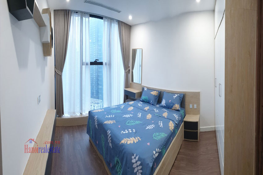 Sunshine City Hanoi apartment: 3 bedrooms, high floor, modern 5