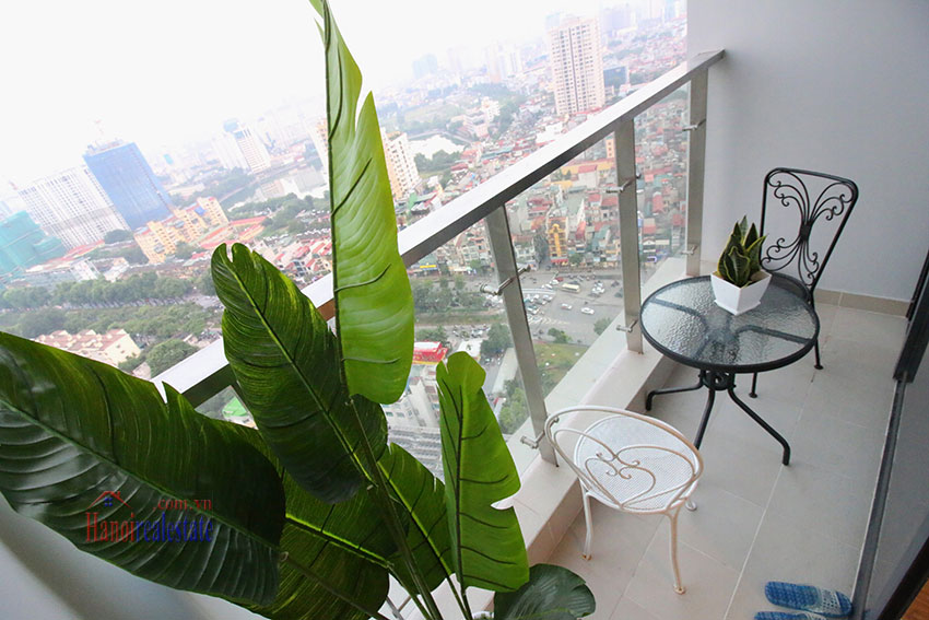 Super family living accommodation of 3 bedrooms in M3 Tower, Vinhomes Metropolis Hanoi 4