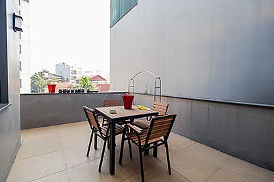 Top floor apartment on To Ngoc Van with 01 bedroom, modern and cozy style