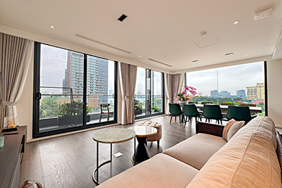 Topfloor 3 Bedroom Apartment for Rent in Tay Ho With  Westlake View