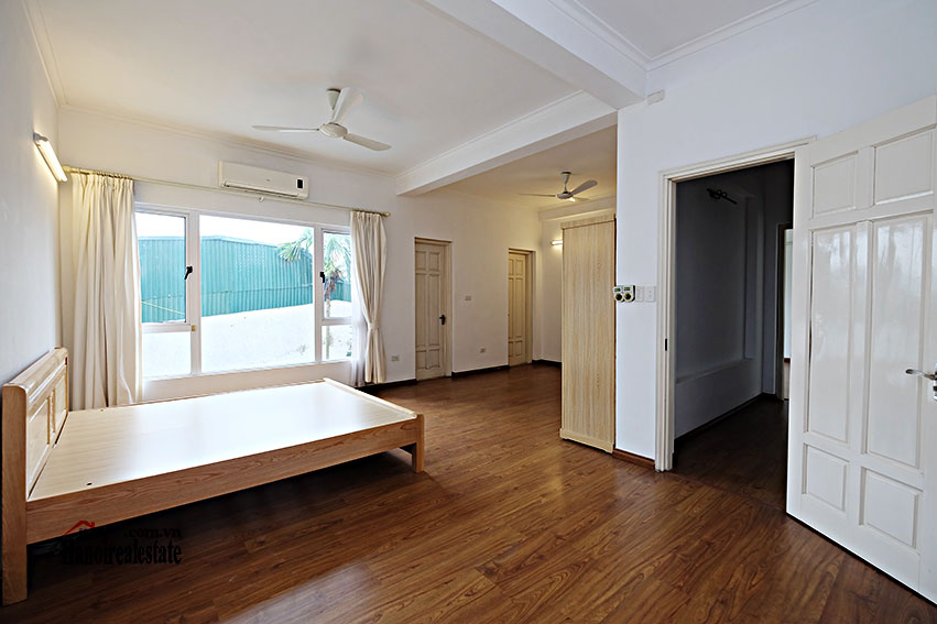 Unfurnished 4-bedroom house with swimming pool to rent on Au Co, Tay Ho 7