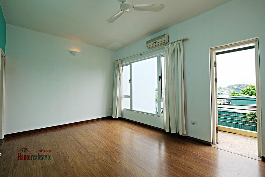 Unfurnished 4-bedroom house with swimming pool to rent on Au Co, Tay Ho 14