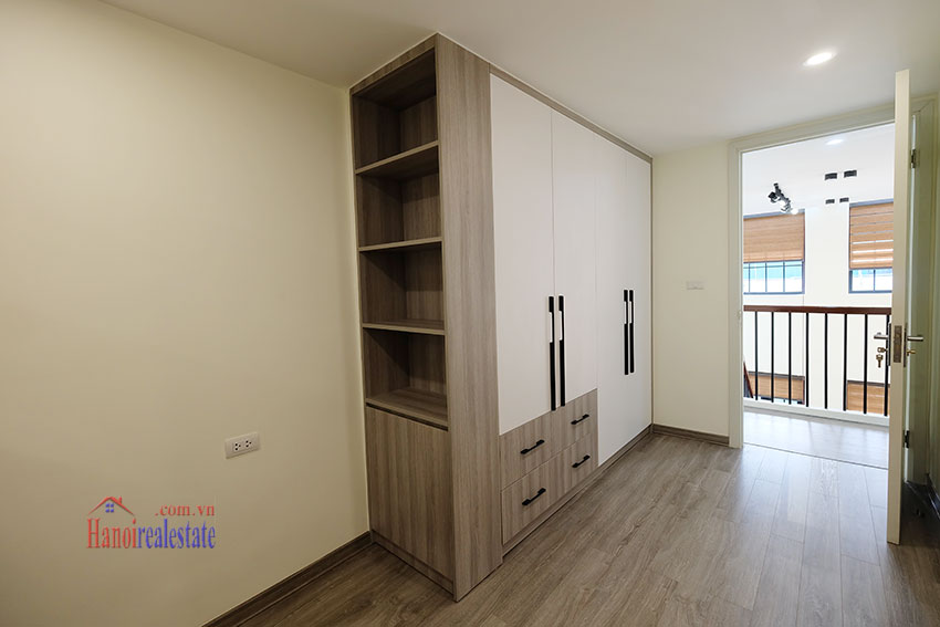Unique 2 bedroom house with large garden in Tay Ho 12