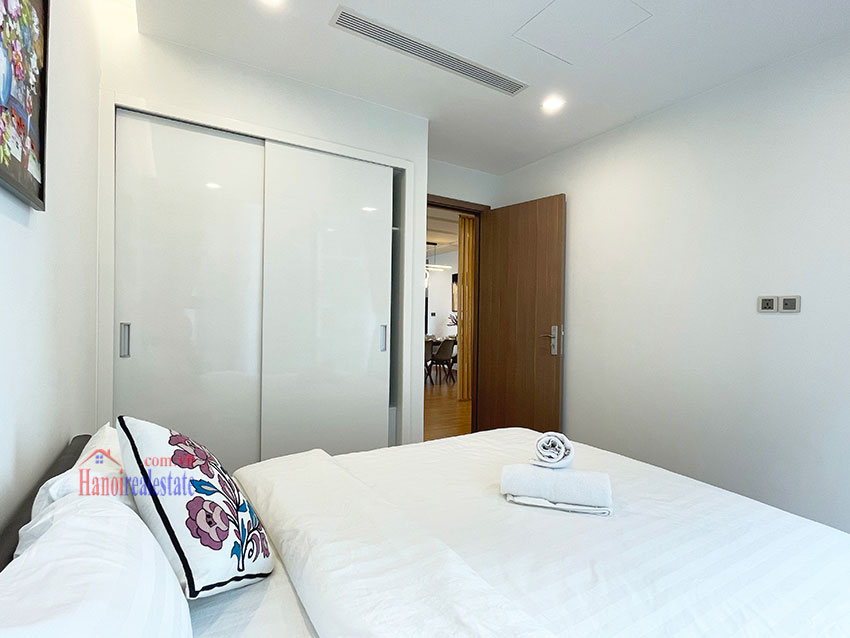 Vinhomes Metropolis Hanoi apartment: 4 bedrooms, West Lake view, Spacious, high-class 13