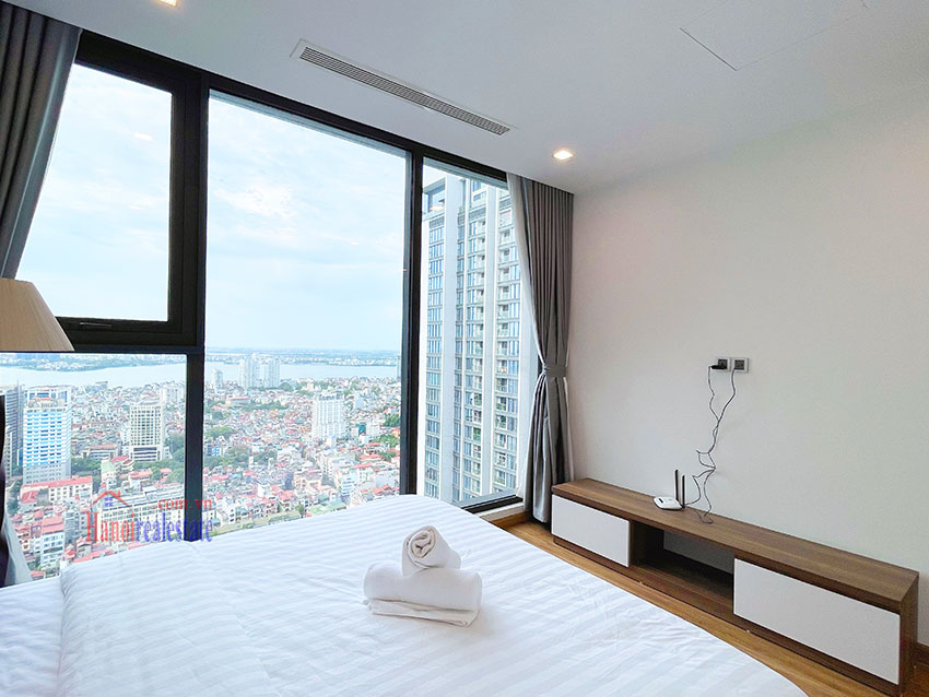 Vinhomes Metropolis Hanoi apartment: 4 bedrooms, West Lake view, Spacious, high-class 14