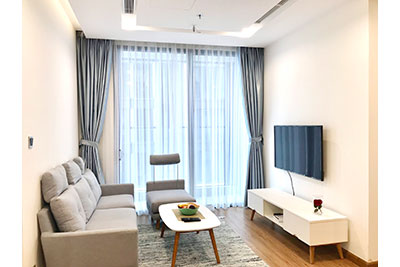 Vinhomes Metropolis: high-rise, fully furnished one bedroom apartment for rent