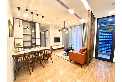 Vinhomes Metropolis: lovely 02 bedroom apartment, 80 sq m for rent
