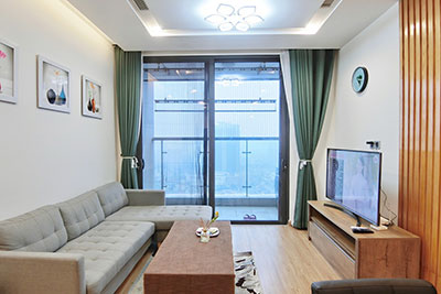 Cho thuê căn hộ giá rẻ Vinhomes Metropolis: 03 phòng ngủ, 100m2, tầng cao, đầy đủ đồ đạc