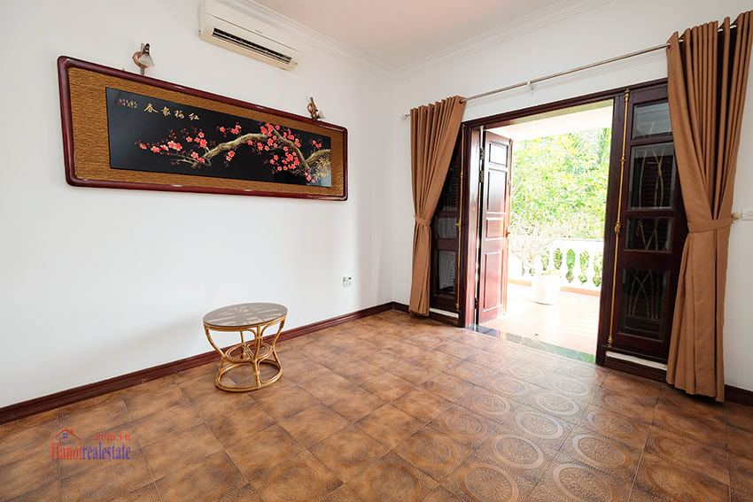 Well renovated 4-bedroom house in the short walk to UNIS 18