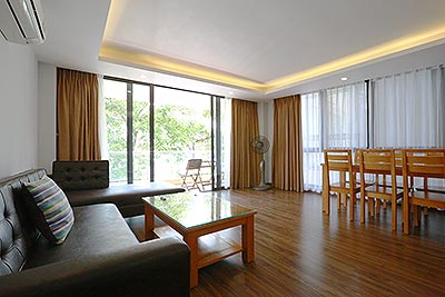 WestLake full screen 2 bedroom apartment on Nhat Chieu Street, huge balcony