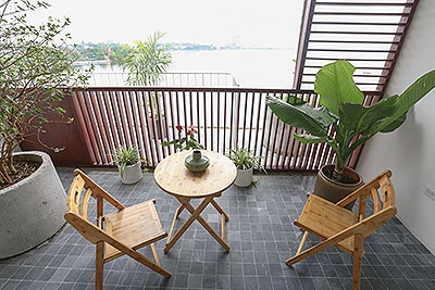 Westlake view 02-bedroom duplex apartment in Yen Phu village to rent
